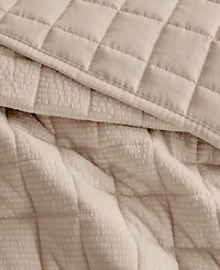 Linery and Co. Seersucker Quilt Set With Shams