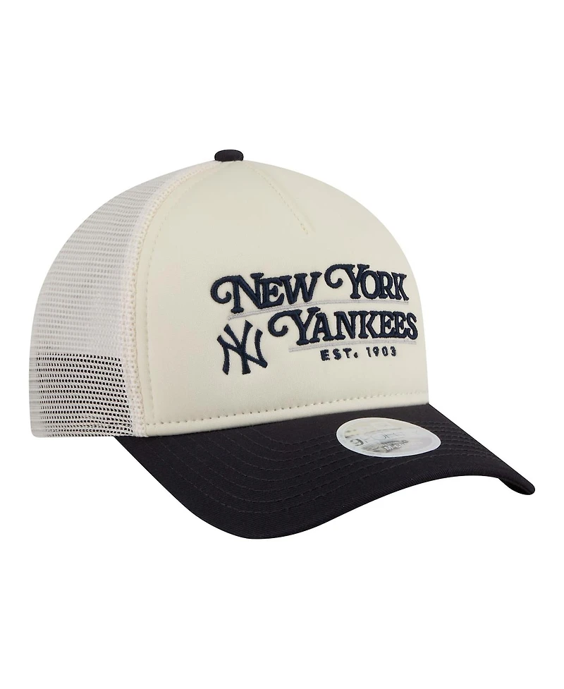 New Era Women's Light Beige/Navy New York Yankees Retro 9FORTY M-Crown A-Frame Trucker Adjustable Hat