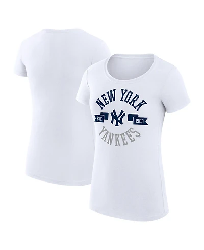 G-iii 4Her by Carl Banks Women's White New York Yankees Super-Slim Fit Lightweight City Graphic T-Shirt