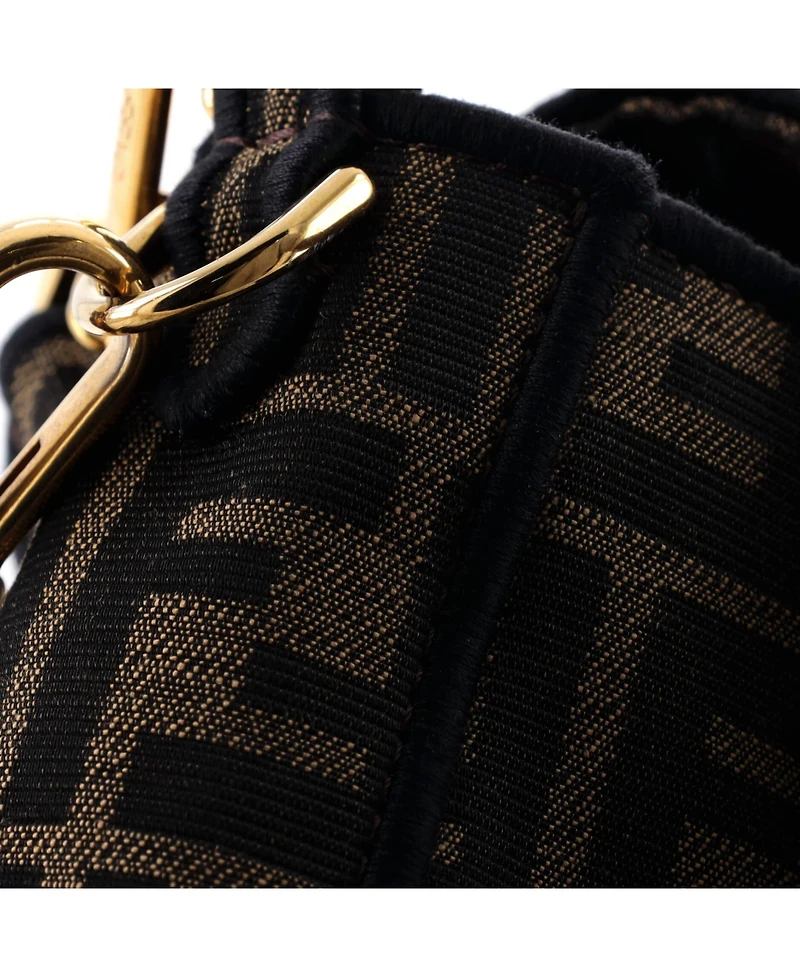 Pre-Owned Fendi Medium Baguette Nm Bag Zucca Canvas