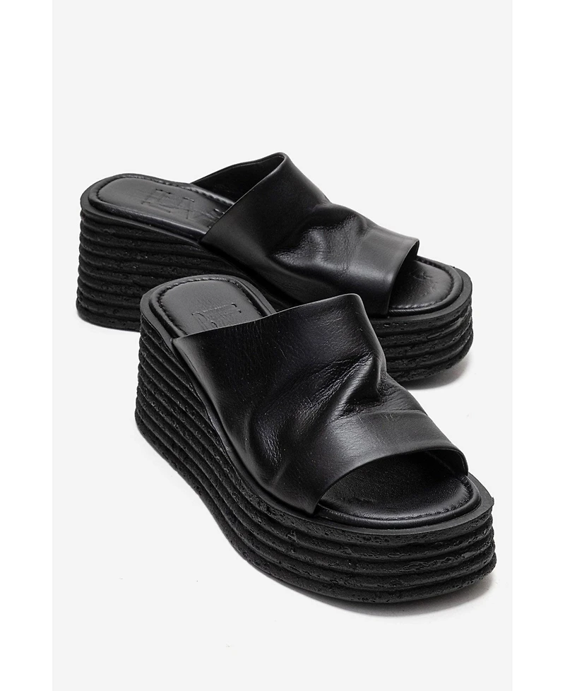 Forever & Always Shoes Women's Marc Leather Wedge Sandal
