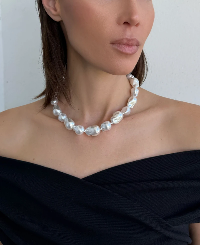 Adornia Chunky Imitation Pearl Necklace