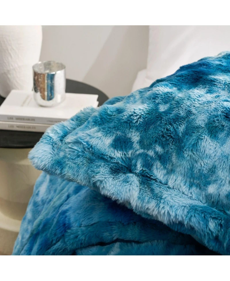 Coma Inducer Snowball Frosty Oversized Comforter Set.