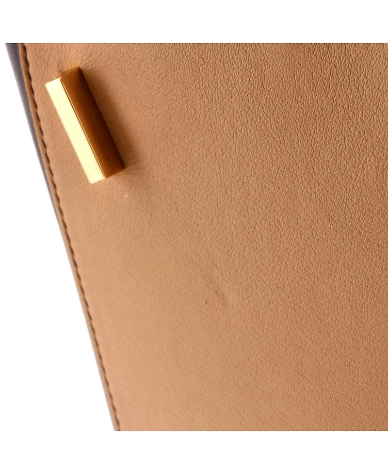 Pre-Owned Salvatore Ferragamo Small Hug Top Handle Bag Leather