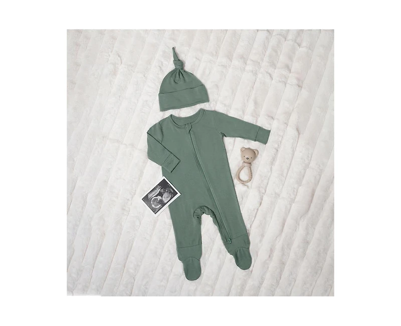 Baby Grey by Everly Boys Neutral Jersey Long Sleeve Footie & Hat Set