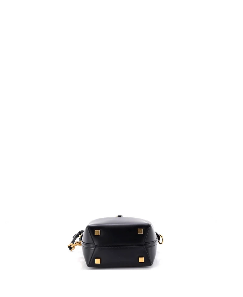Pre-Owned Saint Laurent Mini Le 37 Bucket Bag Leather