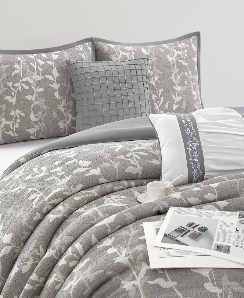 Stratford Park Desia Leaves 6-Pc. Comforter Set
