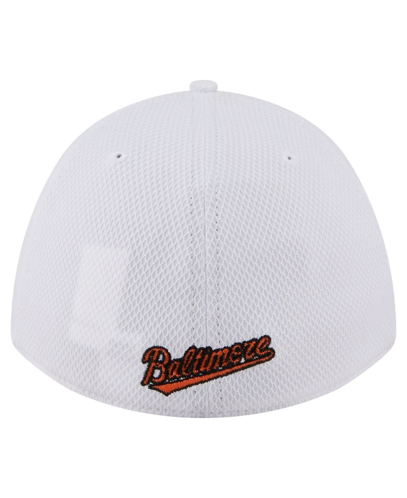 New Era Men's White Baltimore Orioles Cut n Sew 39THIRTY Flex Hat