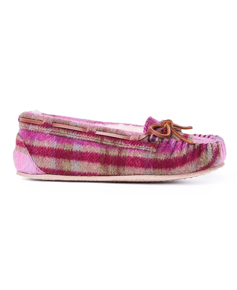 Minnetonka Women's Cally Plaid Slippers