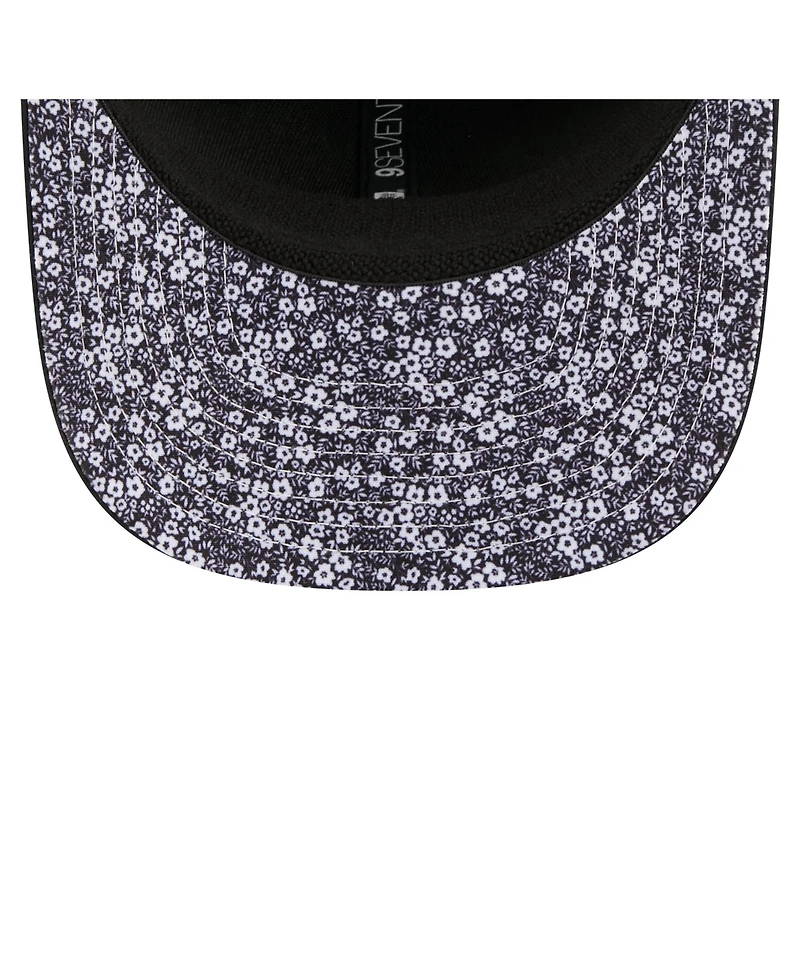 New Era Men's Black San Diego Padres Floral Patch 9SEVENTY Adjustable Hat