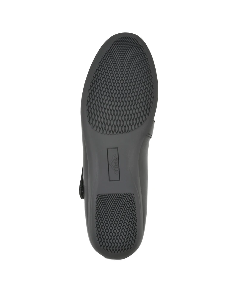 Cliffs by White Mountain Women's Carwen Ballet Flat