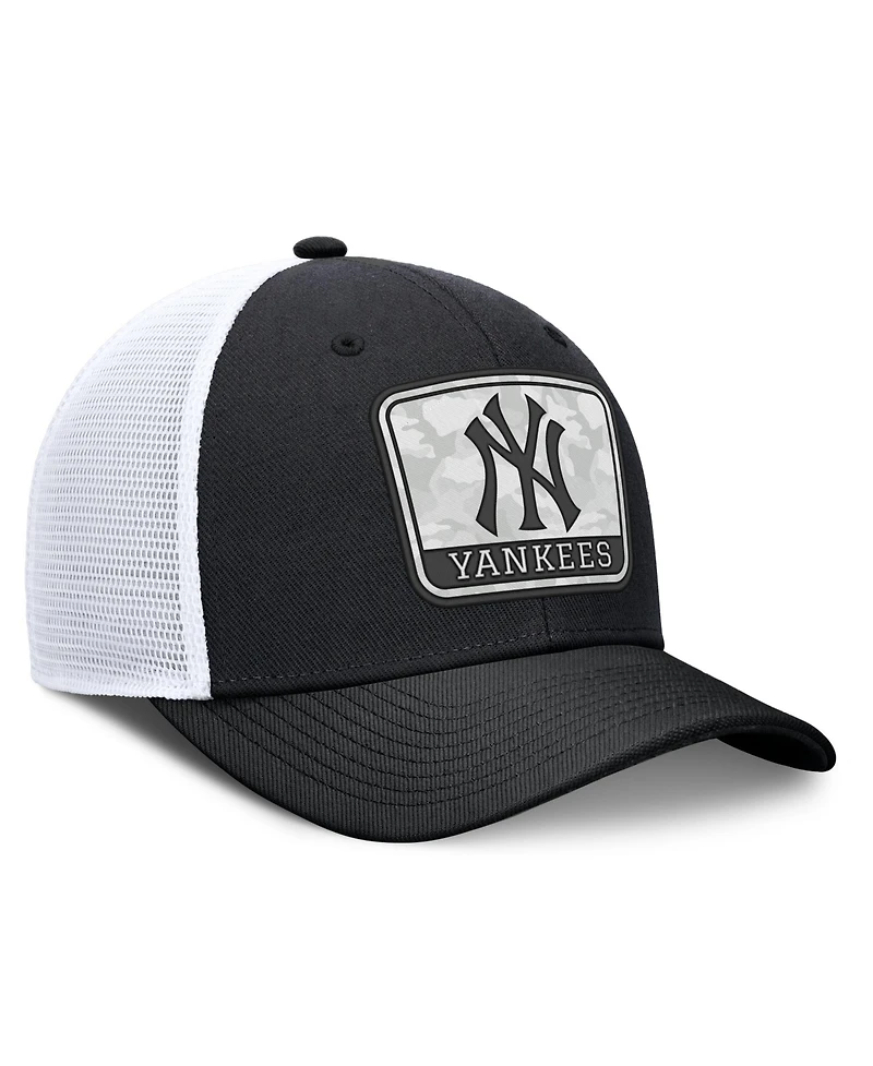 Nike Men's Black/White New York Yankees Camo Rise Trucker Dri-fit Adjustable Hat
