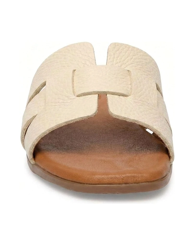 Menina Step Women's Lucila Flat Sandal