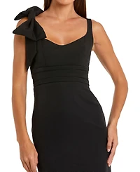 Mac Duggal Women's Scoop Neck Trumpet Gown with Bow Detail