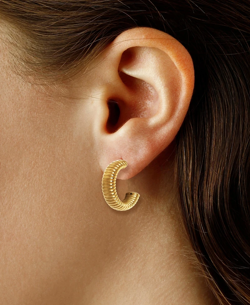 Macy's Sculptured Multi Ribbed Hoop Earrings in 14k Yellow Gold