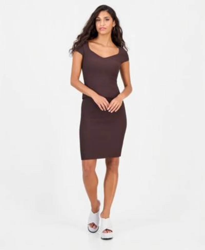 Guess Womens Ottoman Curve Sweetheart Short Sleeve Sweater High Waisted Pencil Sweater Skirt