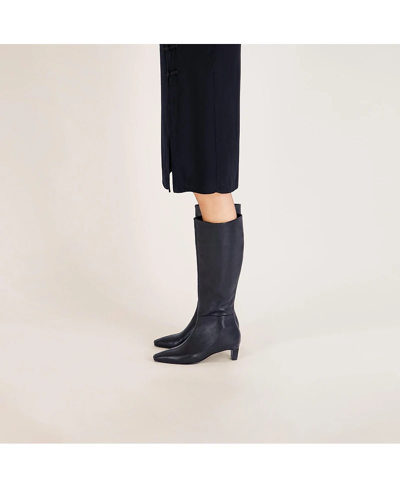 Bernardo Footwear Women's Eliza Knee High Boot