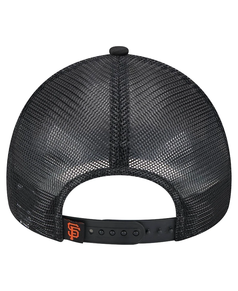 New Era Men's Black San Francisco Giants Distressed 9FORTY A-Frame Adjustable Trucker Hat