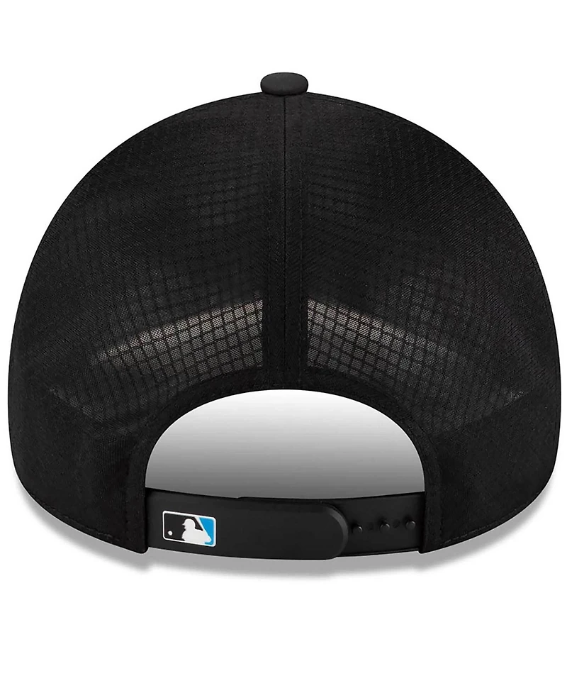 New Era Men's Miami Marlins 2026 Batting Practice Apex 9FORTY Adjustable Trucker Hat