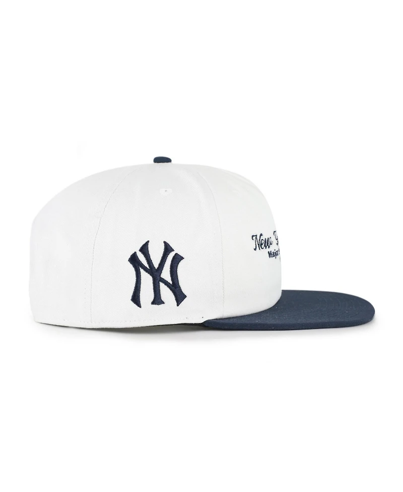 47 Brand Men's White/Navy New York Yankees Script Stack Relaxed Captain Snapback Hat