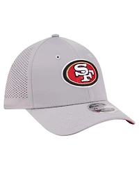 New Era Men's Gray San Francisco 49ers Perforated 39THIRTY M-Crown Flex Hat