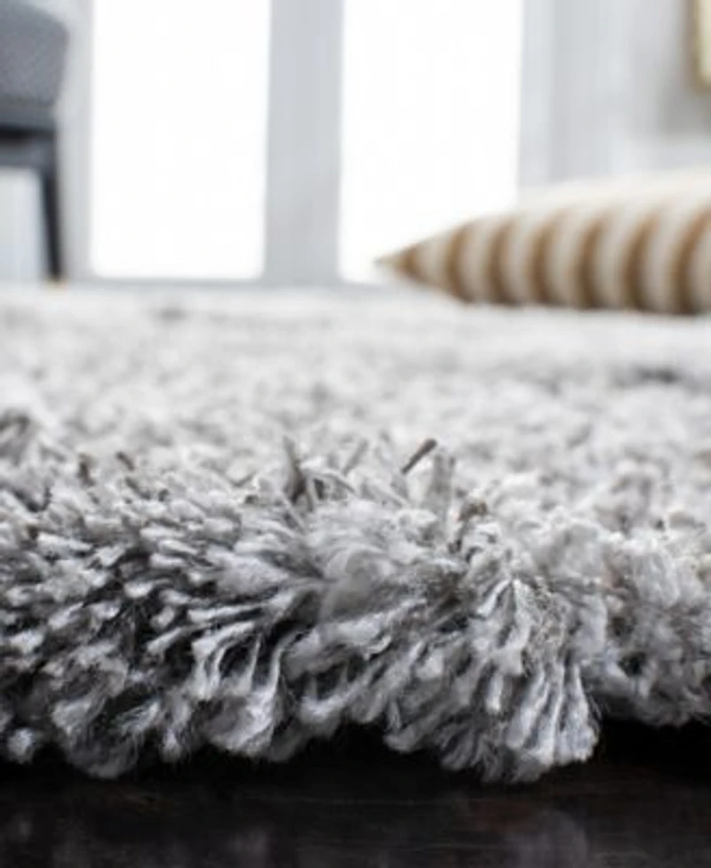 Safavieh24 X 7 X 7 Rug Collection