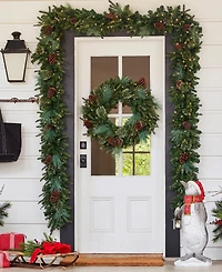 Balsam Hill 30" Mixed Pre-Lit Wreath