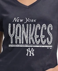 Champion Women's New York Yankees Core V-Neck Classic Fit T-Shirt