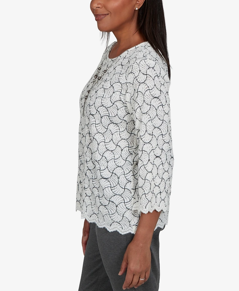 Alfred Dunner Women's Petite Crewneck 3/4-Sleeve Scalloped-Edge Pullover
