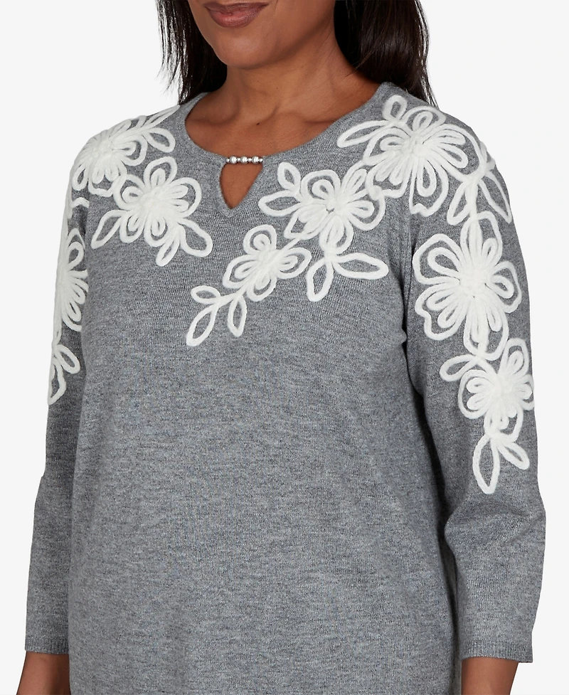 Alfred Dunner Petite Keyhole Floral-Embroidery 3/4-Sleeve Pullover