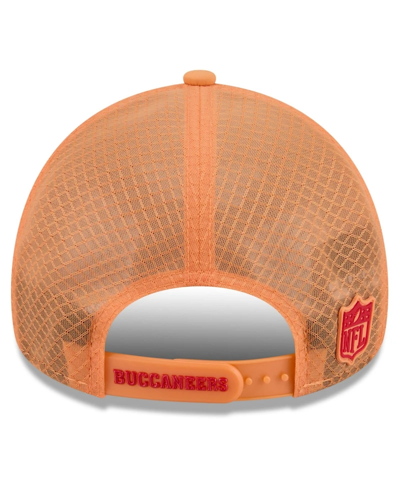 New Era Men's Orange Tampa Bay Buccaneers 2026 Sideline Throwback Apex 9FORTY Adjustable Trucker Hat