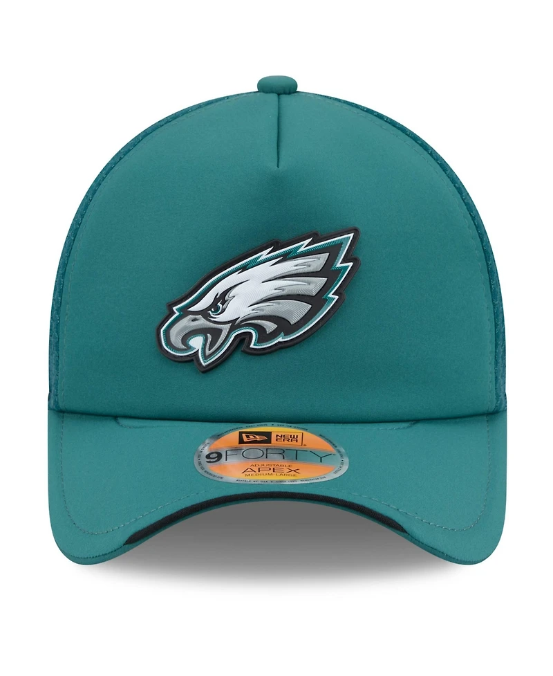 New Era Men's Midnight Green Philadelphia Eagles 2026 Sideline Apex 9FORTY Adjustable Trucker Hat
