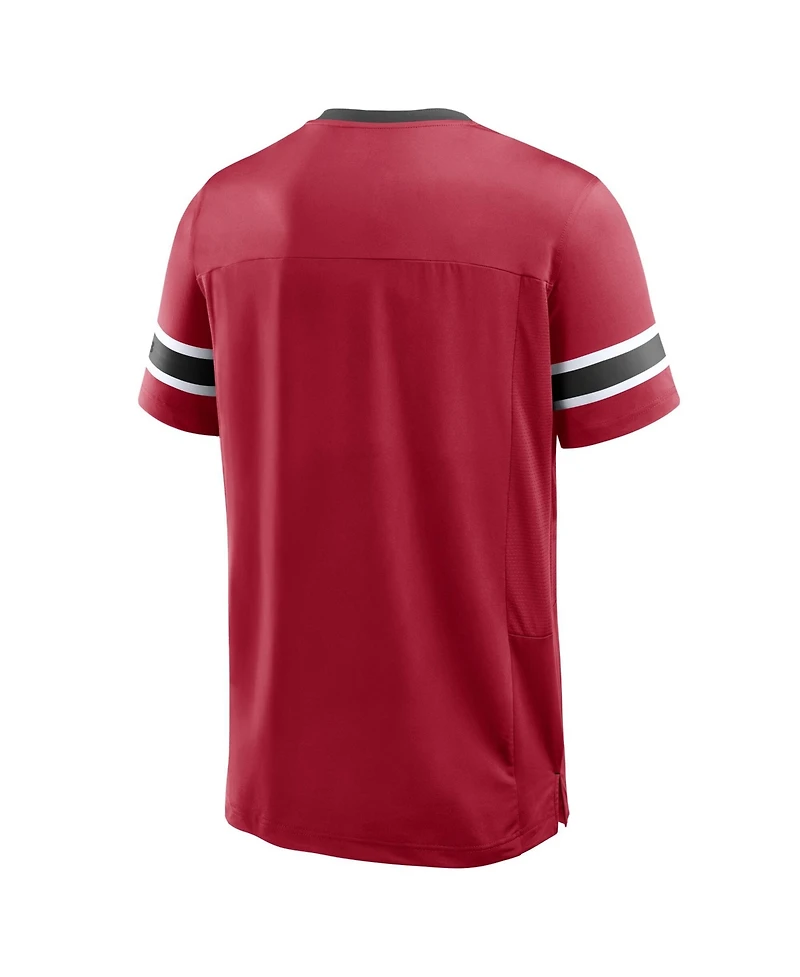 Fanatics Men's Tampa Bay Buccaneers Hometown Premium Hashmark V-Neck Mesh-Panel T-Shirt