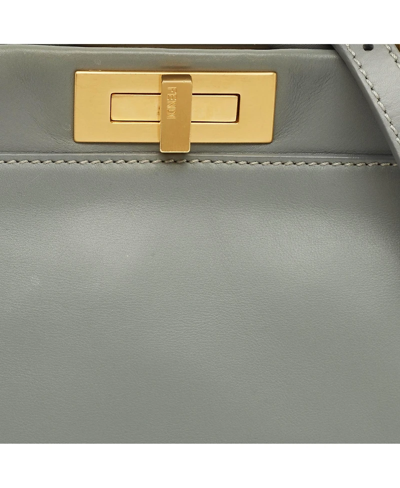 Pre-Owned Fendi Women's Peekaboo Medium Leather Top Handle Satchel