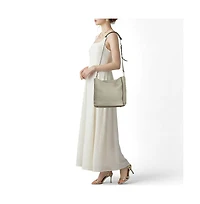 Pre-Owned Fendi Women's Anna Selleria Leather Bucket Bag
