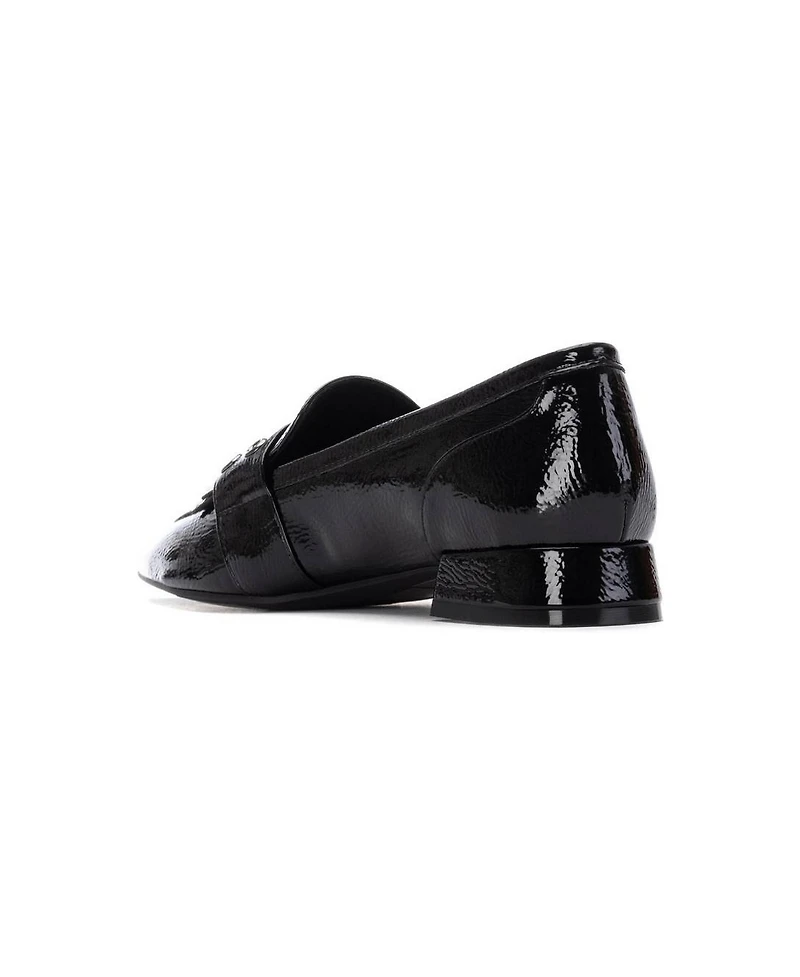 Xti Women's Leather Pointed Toe Carmela Collection Loafers