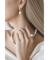 Retro Chic Eden Pearl Necklace