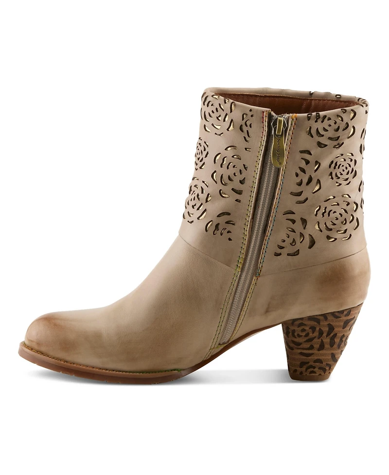 L'Artiste Women's Swan Slide Wedge with Hand-Painted Design