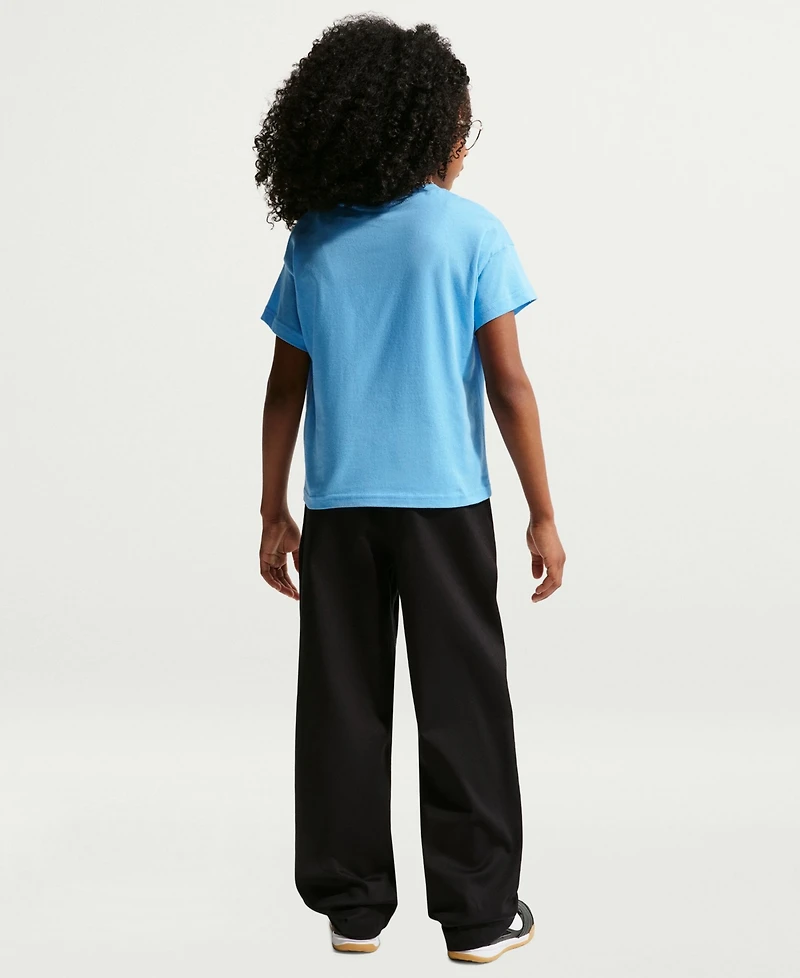 Nike Big Girls Sportswear Essential Cotton Swoosh Logo T-Shirt