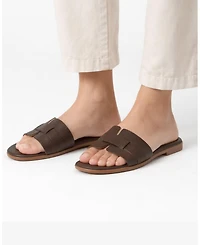 Menina Step Women's Lucila Flat Sandal