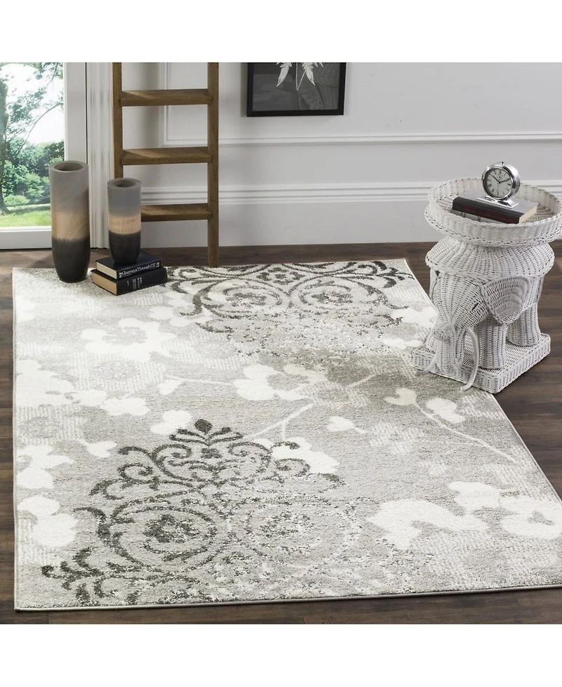 Safavieh Adirondack Silver and Ivory 5'1" x 7'6" Area Rug