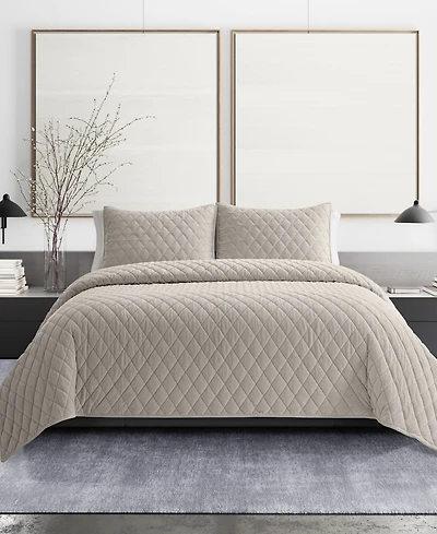 Closeout! Vera Wang Diamond Velvet Reversible 3 Piece Quilt Set