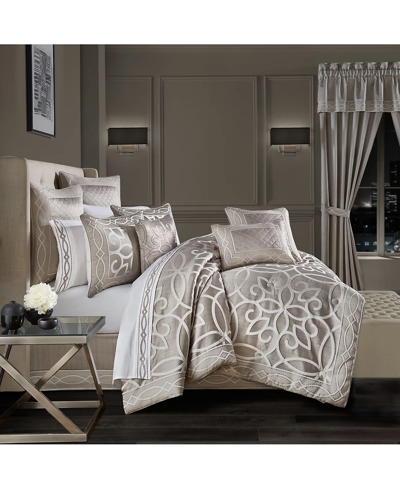 J Queen New York Deco 4-Pc. Comforter Set, Queen