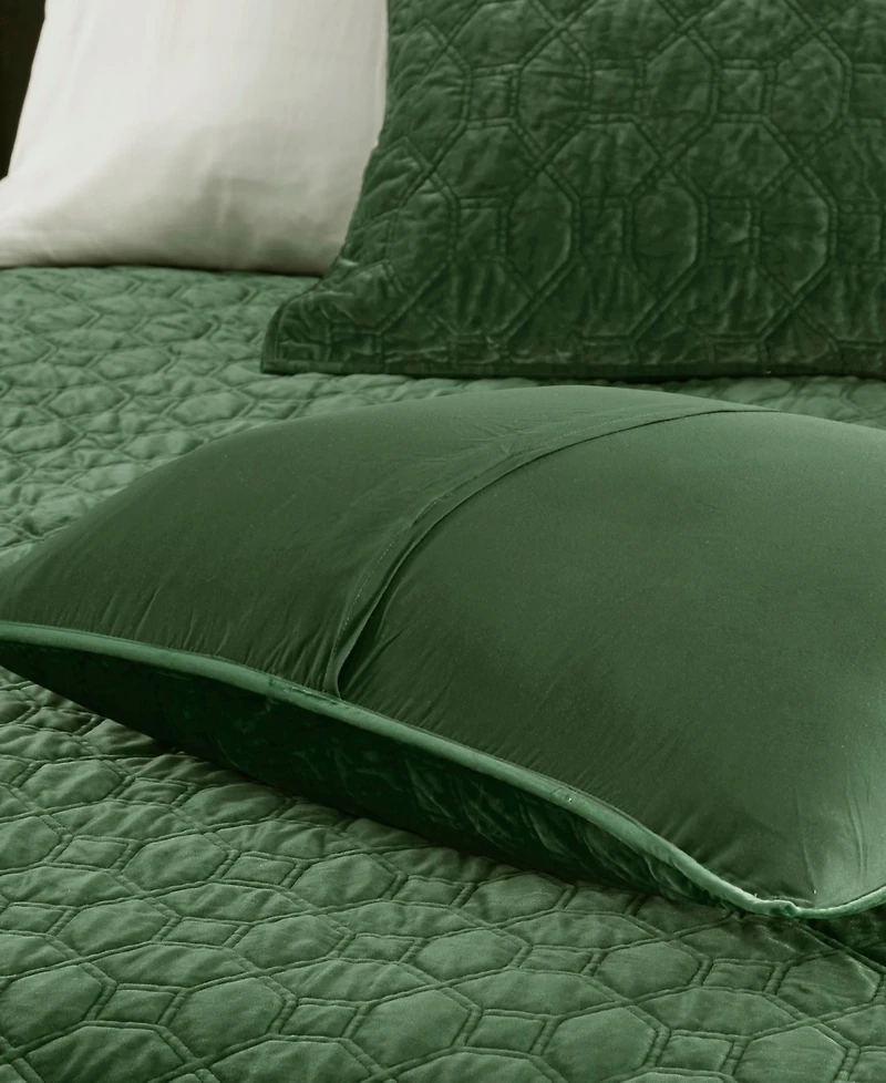 Madison Park Harper Quilted Velvet 3-Pc. Quilt Set, Full/Queen