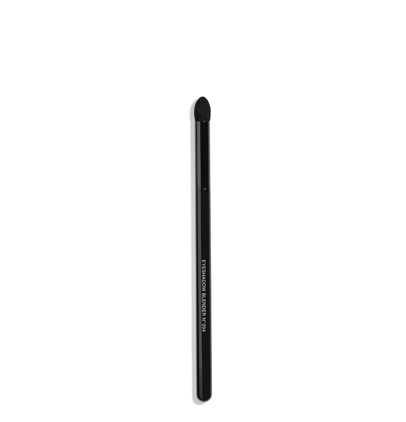 LES PINCEAUX DE CHANEL Rounded Eyeshadow Blender Brush N°204