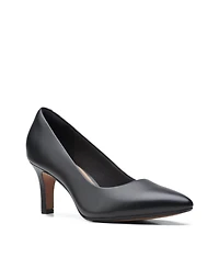 Clarks Collection Women's Illeana Tulip Pumps