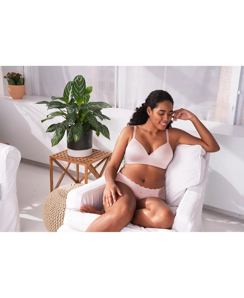 b.tempt'd by Wacoal Women's Future Foundation Wire-Free Bra 956281