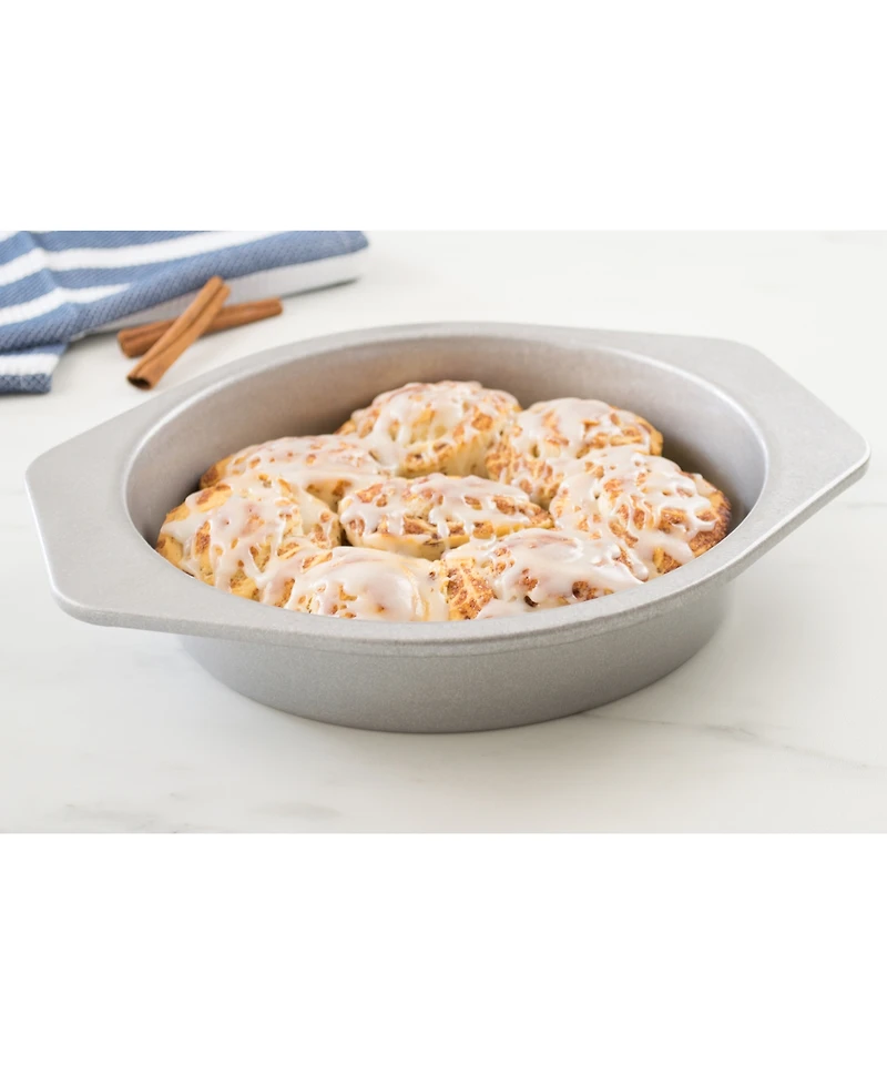 Usa Pan American Bakeware Classics 9" Round Cake Pan