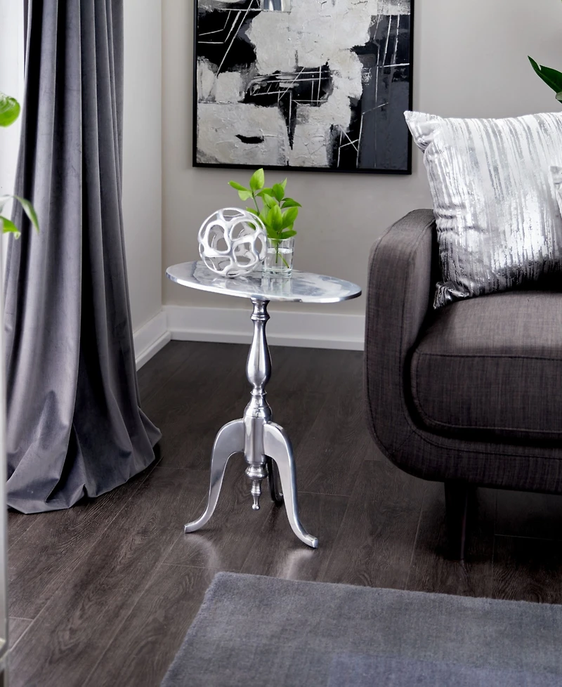 Traditional Accent Table