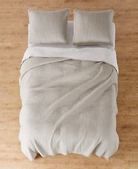 Levtex Pom Quilt, Full/Queen